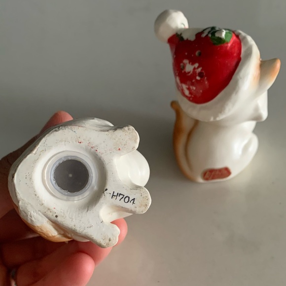 Vintage salt and pepper shakers (set of 2) - Picture 5 of 7